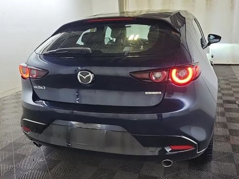 Used 2022 MAZDA MAZDA3 s image 3