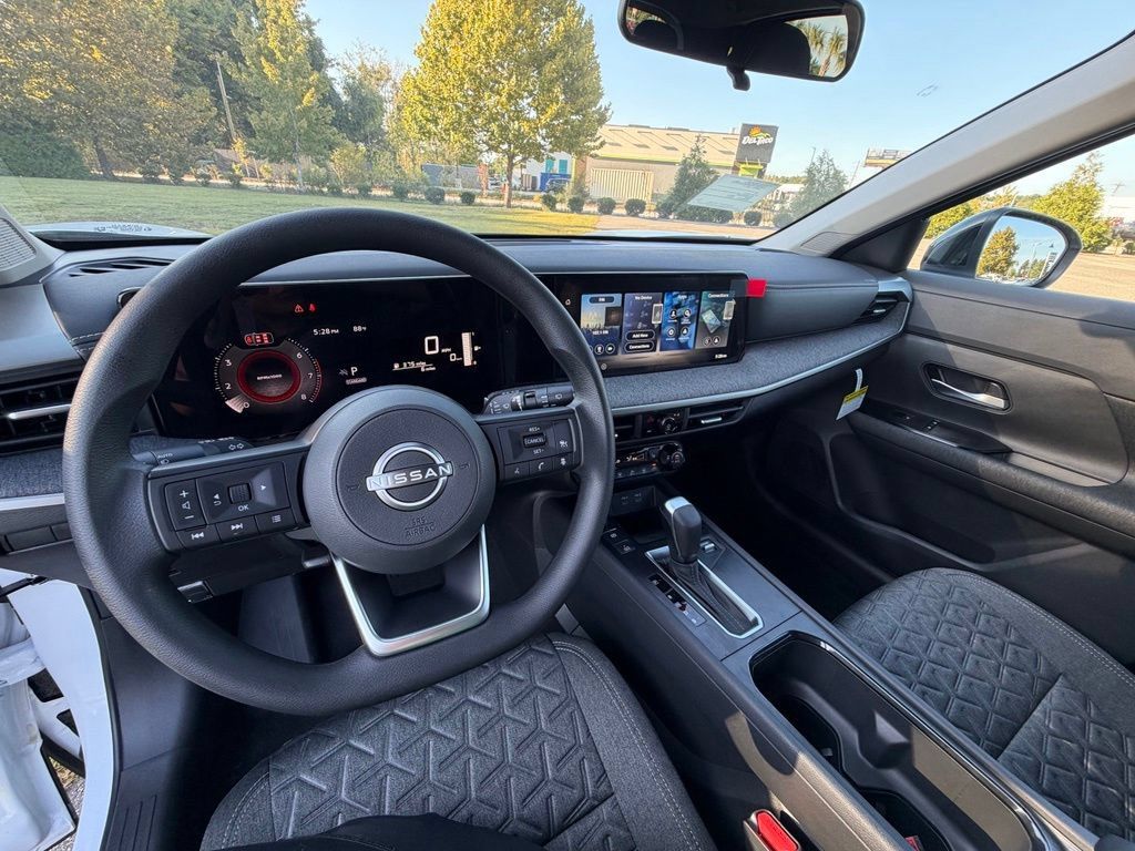 New 2027 Nissan Kicks SV FWD image 18