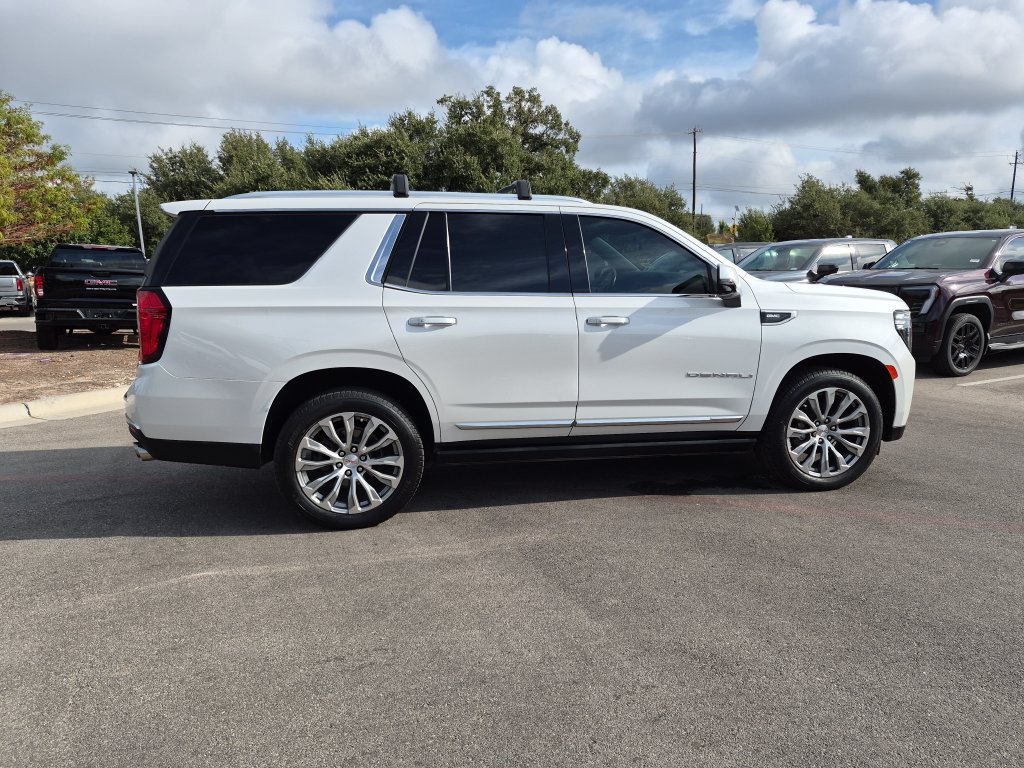 Used 2021 GMC Yukon Denali w/ Denali Premium Package RWD image 10