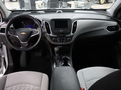 Used 2022 Chevrolet Equinox LT image 12