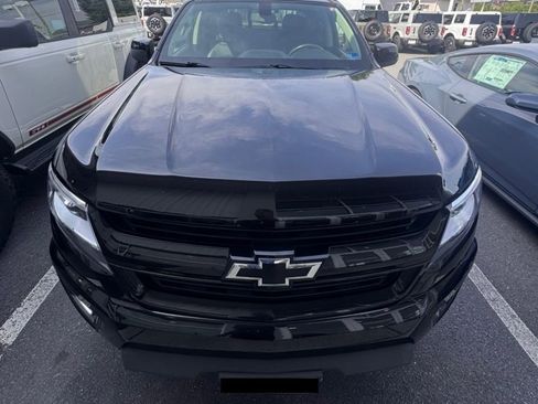 Used 2019 Chevrolet Colorado Z71 w/ Z71 Midnight Edition AWD/4WD image 2