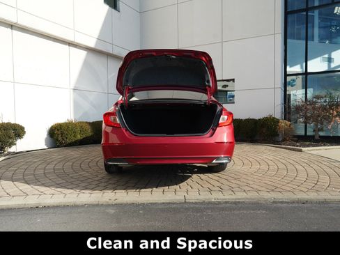 Used 2018 Honda Accord EX image 16