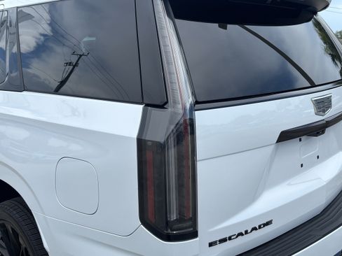 New 2026 Cadillac Escalade Platinum Sport AWD/4WD image 10