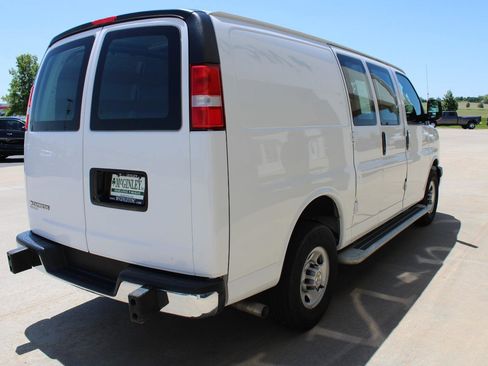 Used 2024 Chevrolet Express 2500 w/ Driver Convenience Package RWD image 7