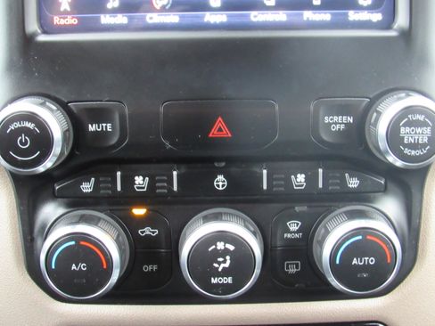 Used 2021 RAM 1500 Laramie w/ Off Road Group image 26