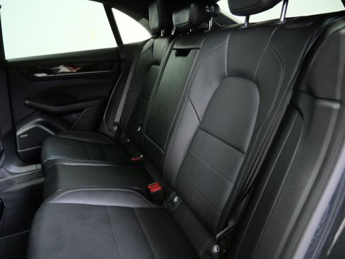 Used 2025 Porsche Macan 4 Electric w/ Premium Package AWD/4WD image 18