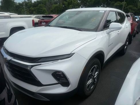 Used 2024 Chevrolet Blazer LT w/ LPO, Floor Liner Package FWD image 1