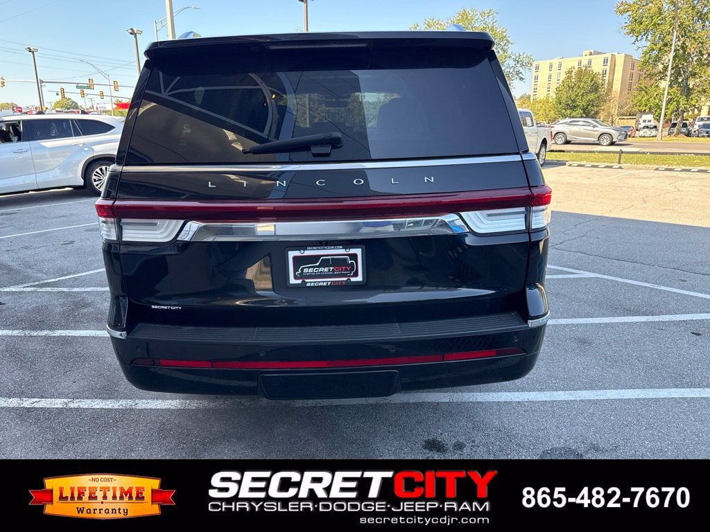 Used 2024 Lincoln Navigator L Reserve AWD/4WD image 6