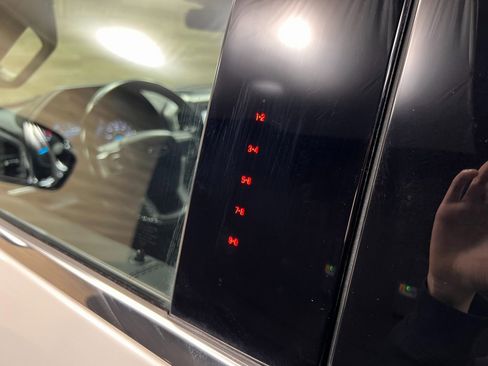 Used 2021 Ford Expedition Max Platinum image 28