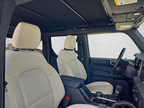 Used 2024 Ford Bronco Outer Banks AWD/4WD image 19