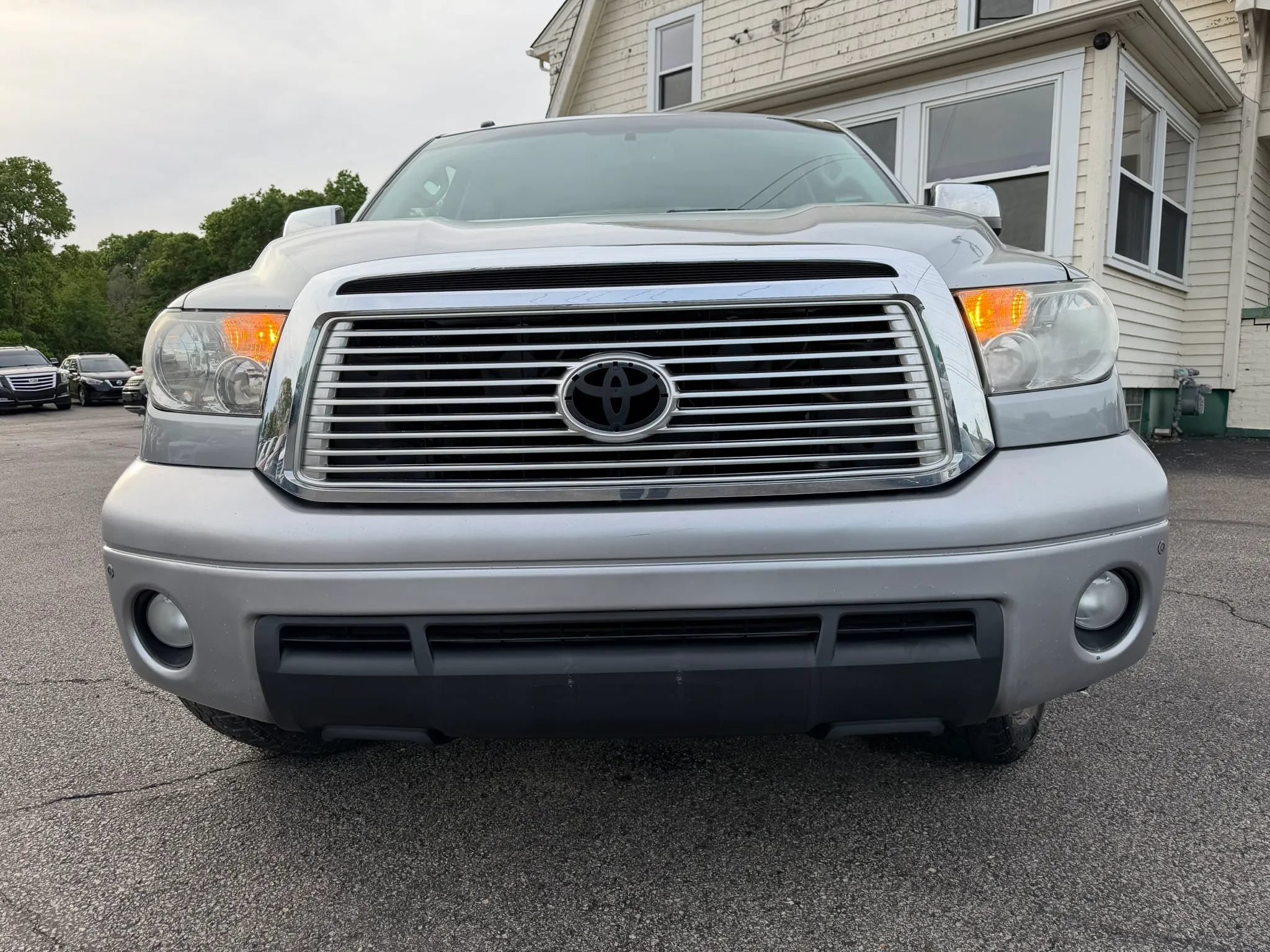 Used 2010 Toyota Tundra Limited RWD image 10