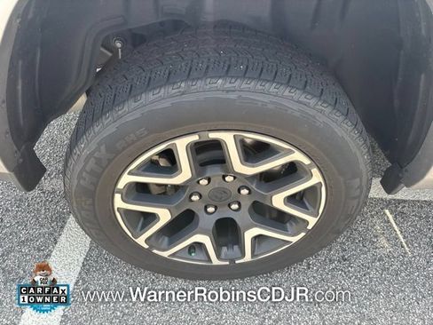 Used 2025 RAM 1500 Laramie AWD/4WD image 5