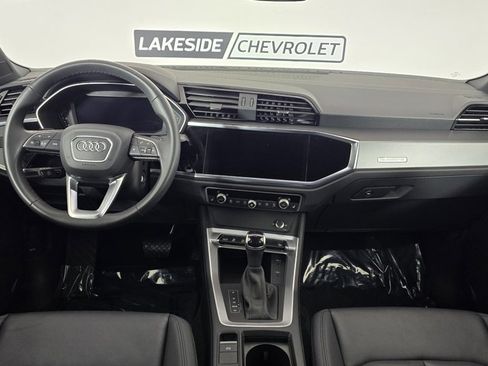 Used 2025 Audi Q3 2.0T Premium image 25