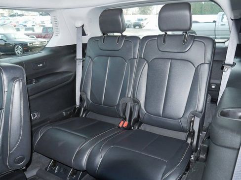 Used 2022 Jeep Grand Cherokee L Limited image 24