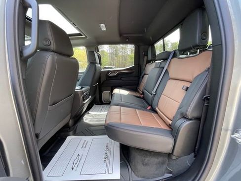 New 2026 Chevrolet Silverado 1500 High Country AWD/4WD image 19