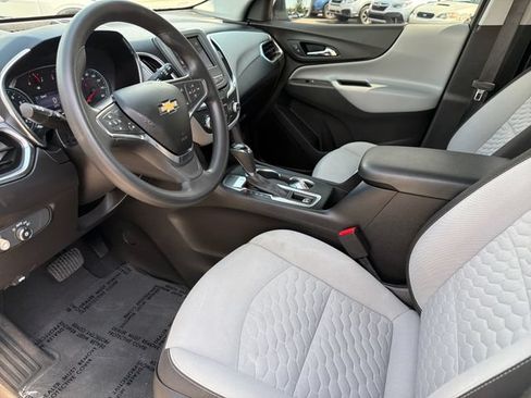 Used 2021 Chevrolet Equinox LT FWD image 18