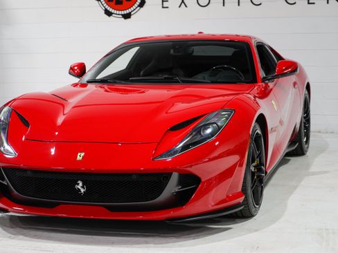 Used 2019 Ferrari 812 Superfast RWD image 35