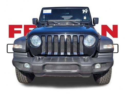 Used 2019 Jeep Wrangler Unlimited Sport S image 3