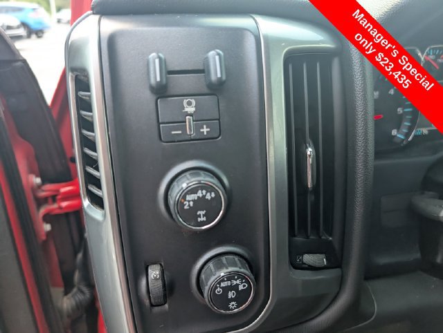 Used 2018 Chevrolet Silverado 1500 LT w/ All Star Edition AWD/4WD image 18