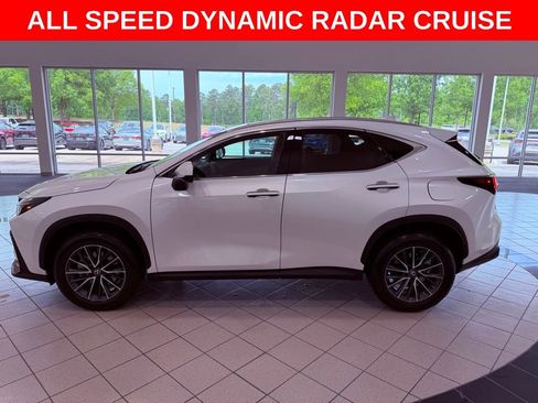 Used 2025 Lexus NX 250 FWD w/ Accessory Package (Z2) image 4