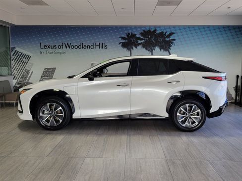 Certified 2023 Lexus RZ 450e Premium image 2