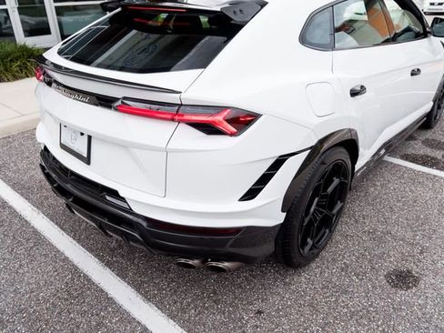 Used 2024 Lamborghini Urus Performante image 12