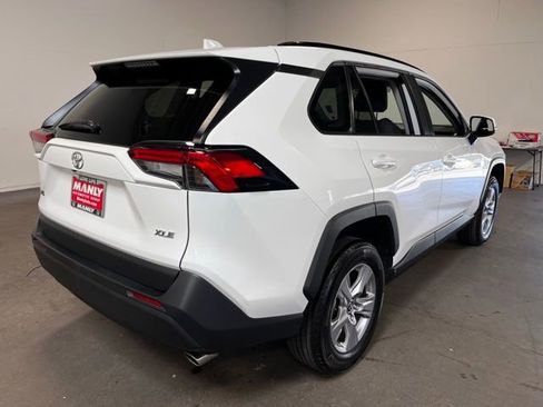 Used 2025 Toyota RAV4 XLE FWD image 3