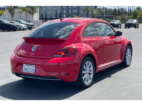 Used 2017 Volkswagen Beetle 1.8T SE FWD image 6