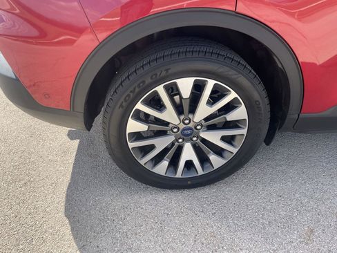 Used 2020 Ford Escape Titanium image 37