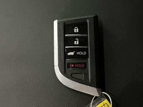 Used 2024 Acura MDX w/ Technology Package FWD image 27