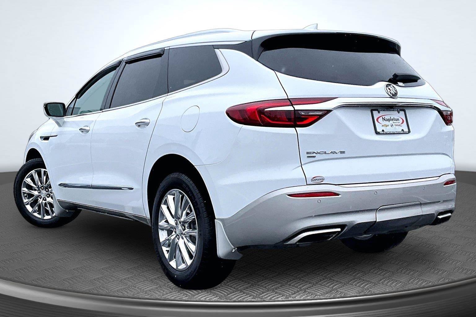 Used 2021 Buick Enclave Essence w/ Sound and Sites Package AWD/4WD image 13