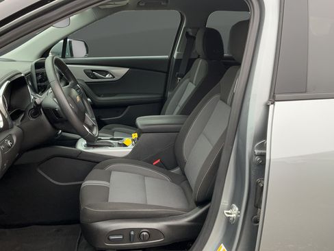 Certified 2025 Chevrolet Blazer LT AWD/4WD image 33