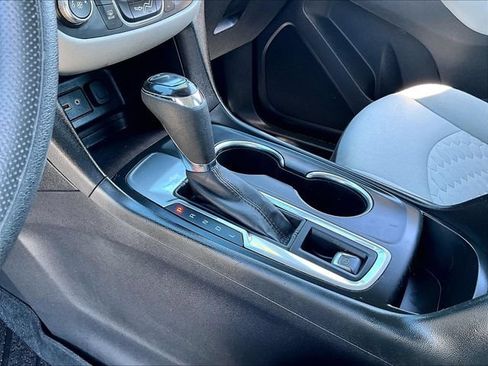 Used 2019 Chevrolet Equinox LS w/ LPO, Floor Liner Package FWD image 20