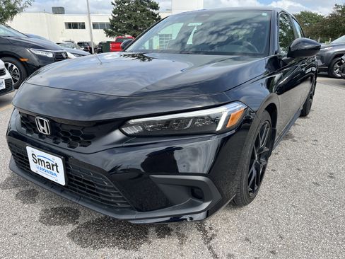 Used 2023 Honda Civic Sport image 2