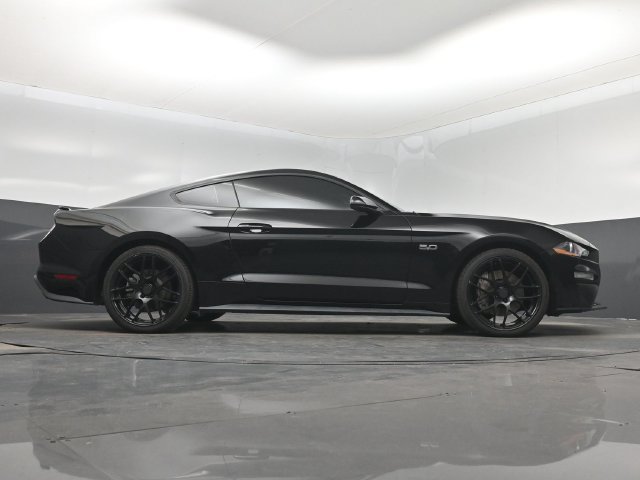 Used 2018 Ford Mustang GT RWD image 16