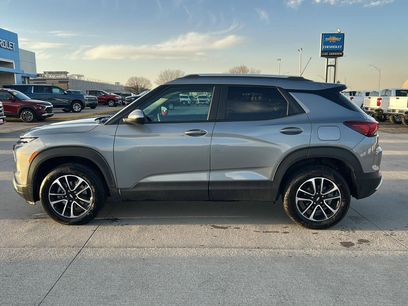 Used 2025 Chevrolet TrailBlazer LT w/ Driver Confidence Package