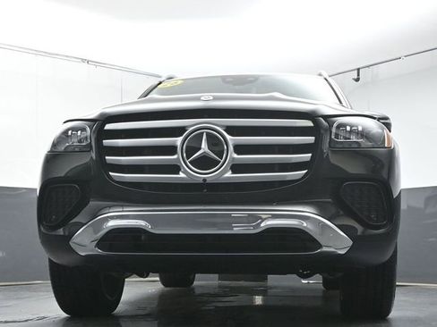 Used 2026 Mercedes-Benz GLS 450 4MATIC image 35