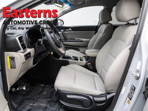 Used 2022 Kia Sportage LX image 14