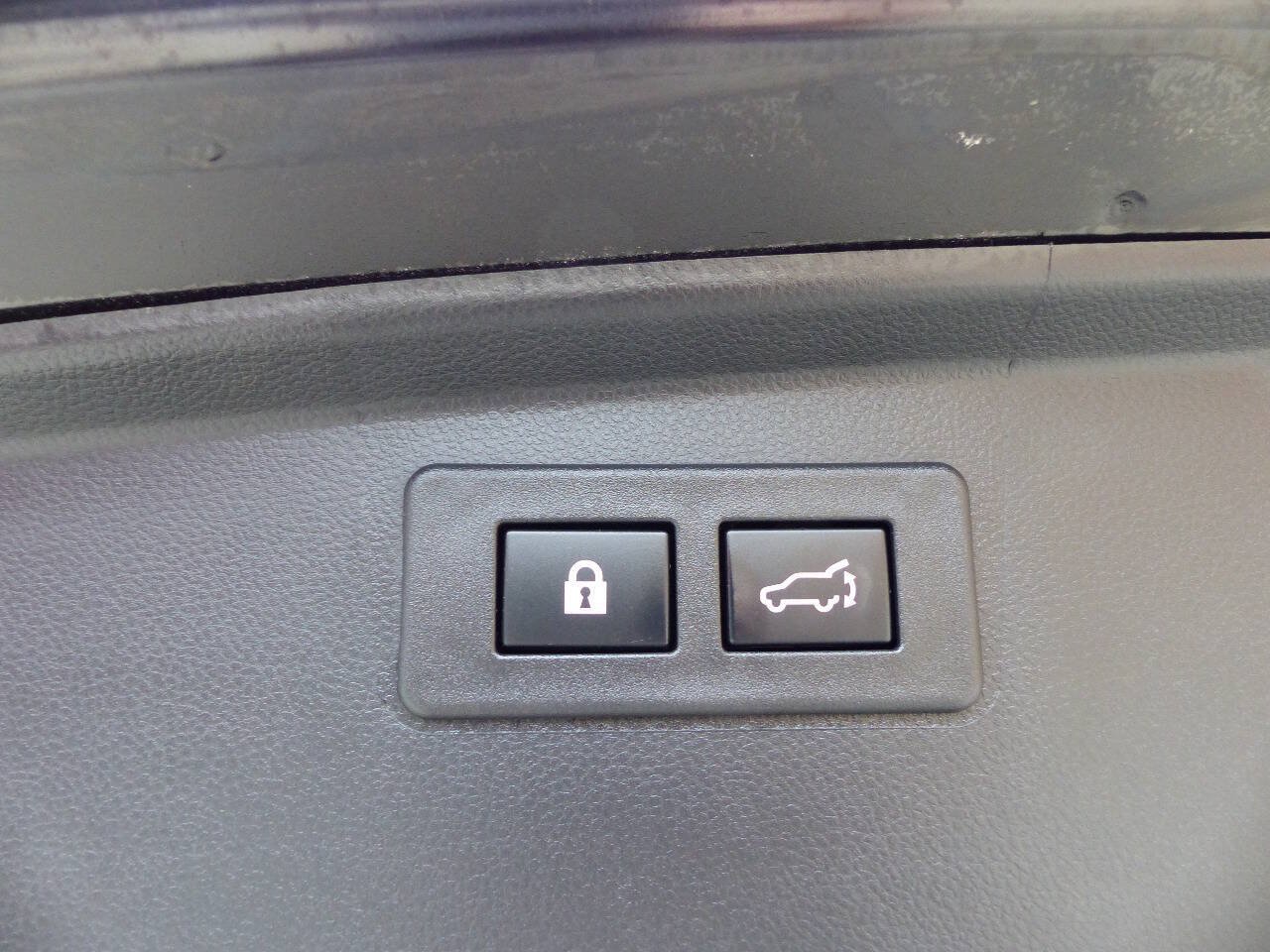 Used 2023 Subaru Outback Premium AWD/4WD image 41