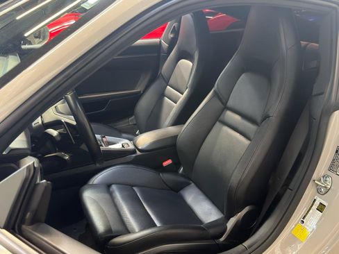 Used 2020 Porsche 911 Carrera RWD image 16