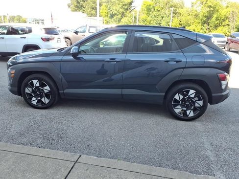 Used 2025 Hyundai Kona SEL FWD image 6