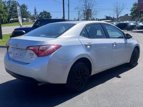 Used 2018 Toyota Corolla LE FWD image 3