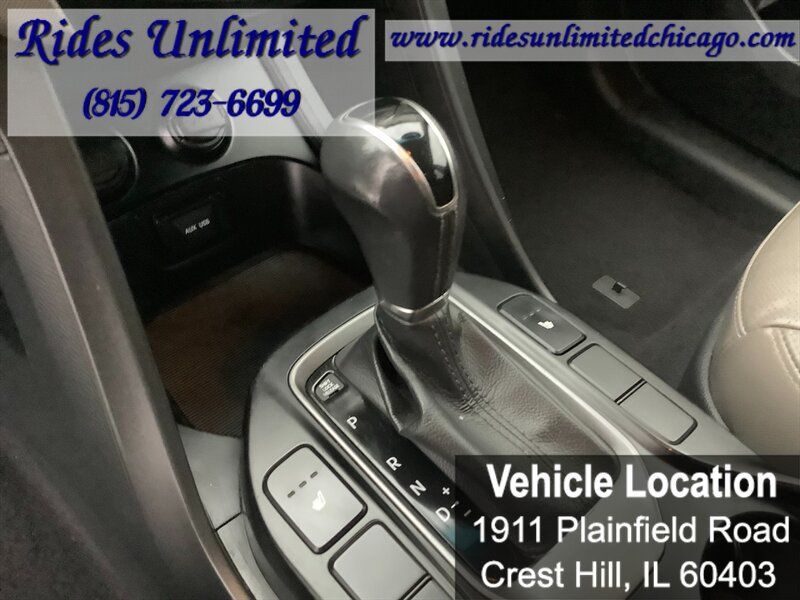 Used 2014 Hyundai Santa Fe GLS FWD image 15