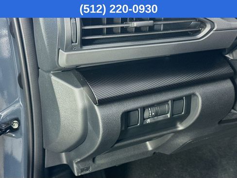 Used 2025 Subaru Crosstrek 2.0i Premium image 11
