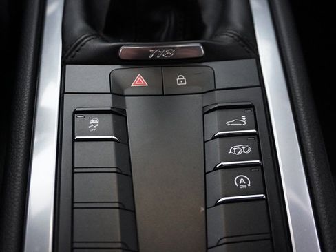 Used 2019 Porsche 718 Cayman RWD image 52