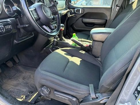 Used 2021 Jeep Gladiator Sport AWD/4WD image 16