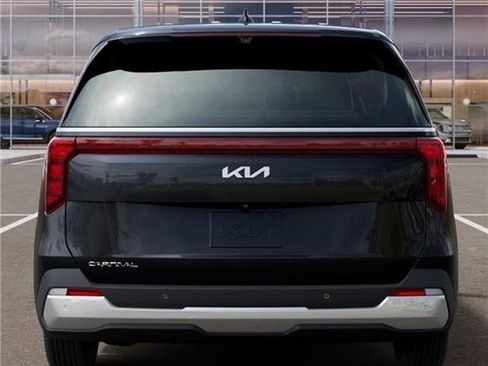 New 2026 Kia Carnival FWD image 40