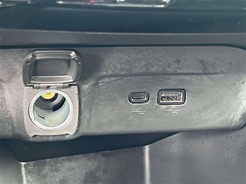 Used 2024 Chevrolet Trax LT w/ Driver Confidence Package image 31