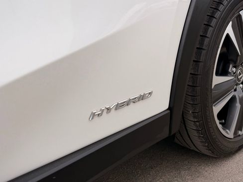 Used 2020 Lexus UX 250h w/ Premium Package AWD/4WD image 39