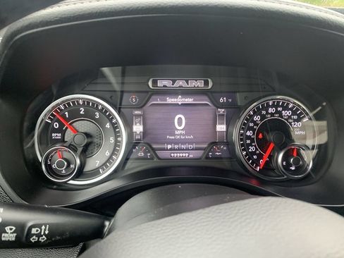 Used 2019 RAM 1500 Laramie w/ Sport Appearance Package AWD/4WD image 15